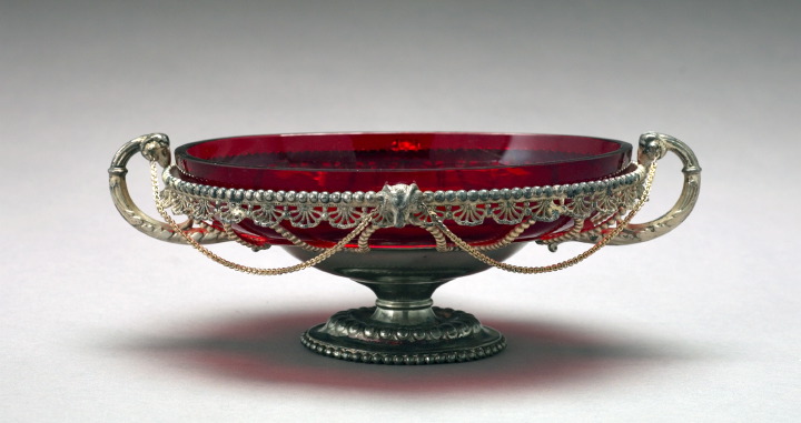 Meriden Silverplate Fruit Bowl with