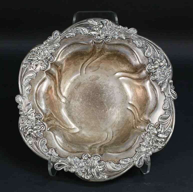 MERIDEN STERLING BOWLMeriden