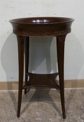 MERSMAN MAHOGANY PEDESTAL TABL