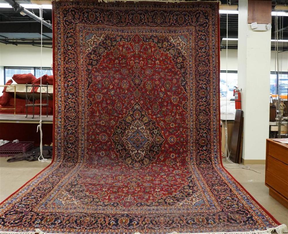 MESHED RUG, 16 FT X 9 FT 9 IN