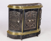 METAL AND CAST-IRON SIDE CABIN