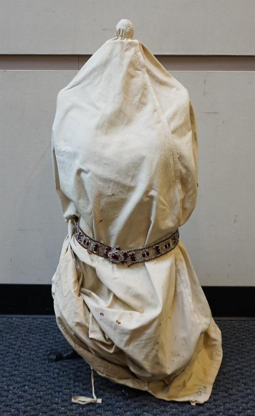 METAL BASE SHIRT FORM, H: 36