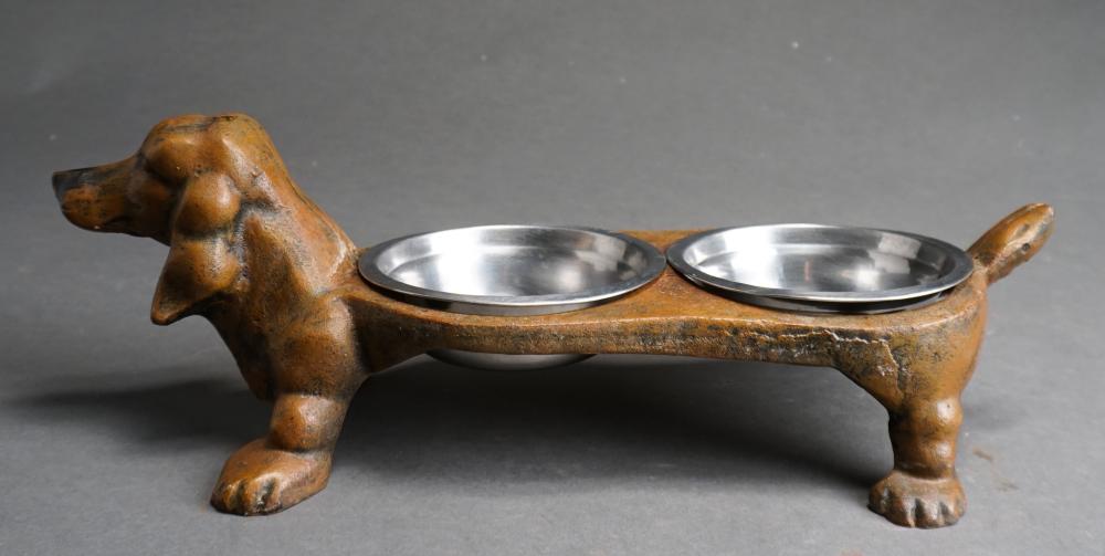 METAL DOG-FORM DOG BOWL HOLDER WITH