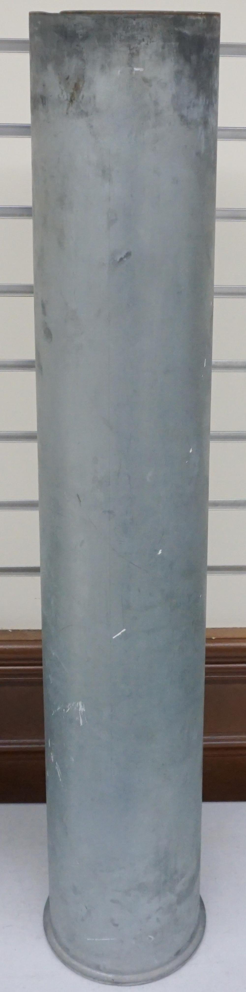 METAL MILITARY SHELL, H: 33 INMetal