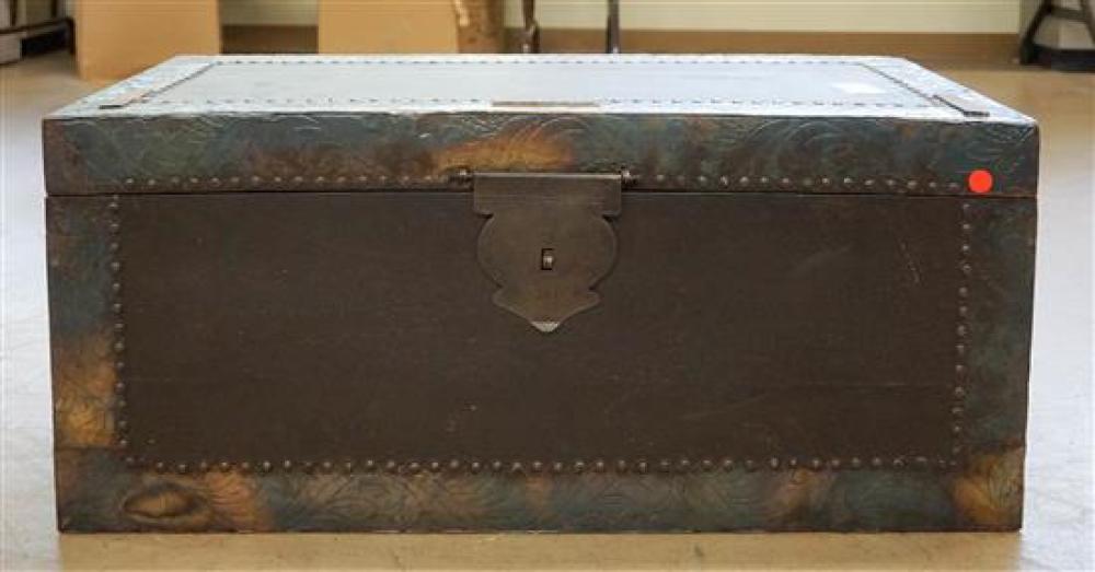 METAL MOUNTED FRUITWOOD PACKING