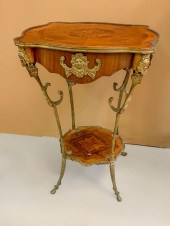 METAL MOUNTED PARLOR TABLE: Ma