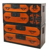 METAL-MOUNTED TANSU CABINETMet