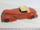 METAL PROD CO VINTAGE TOY CAR,