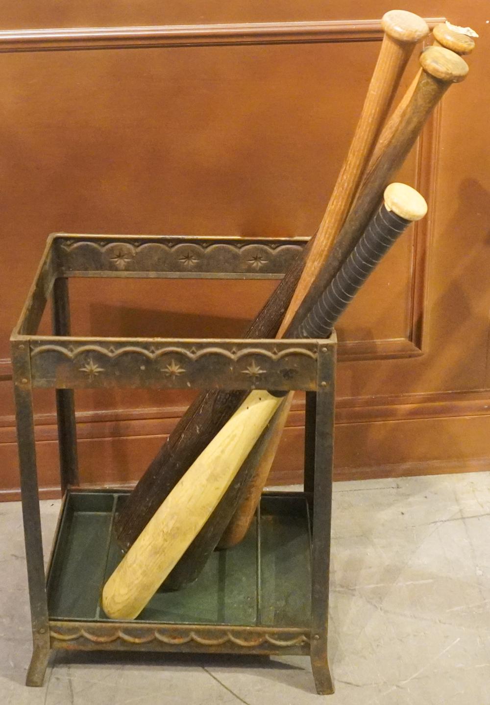METAL UMBRELLA STAND AND GROUP OF