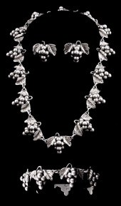 MEXICAN STERLING GRAPE MOTIF E
