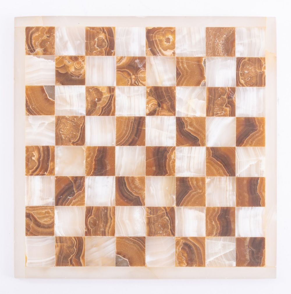 MEXICAN WHITE AND BROWN ONYX GAME