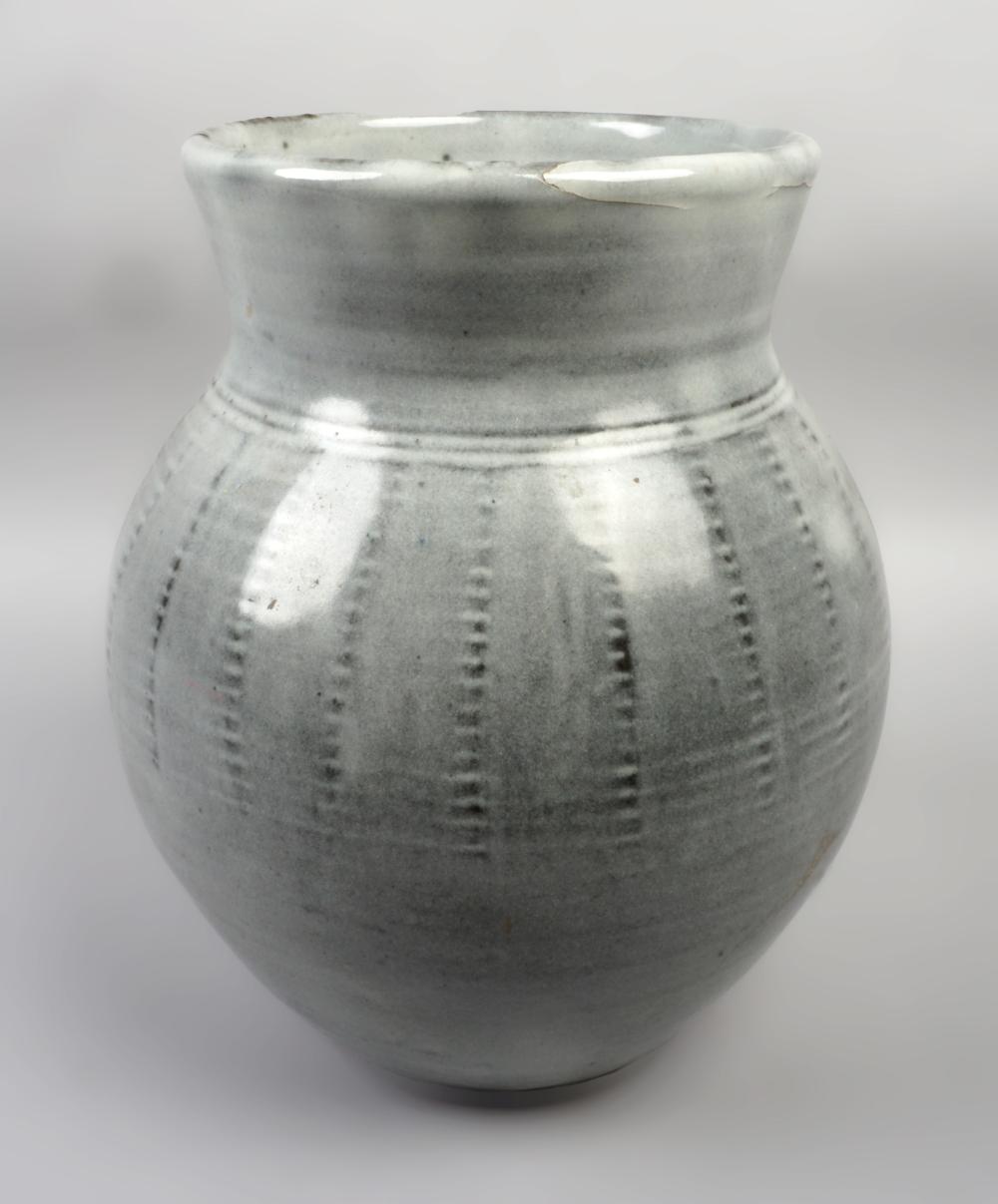 MICHAEL CARDEW VUME VOLTA POTTERY