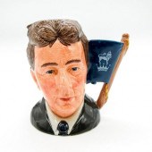 MICHAEL DOULTON D6808 - SMALL