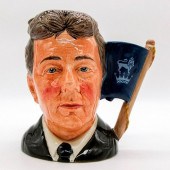 MICHAEL DOULTON D6808 - SMALL