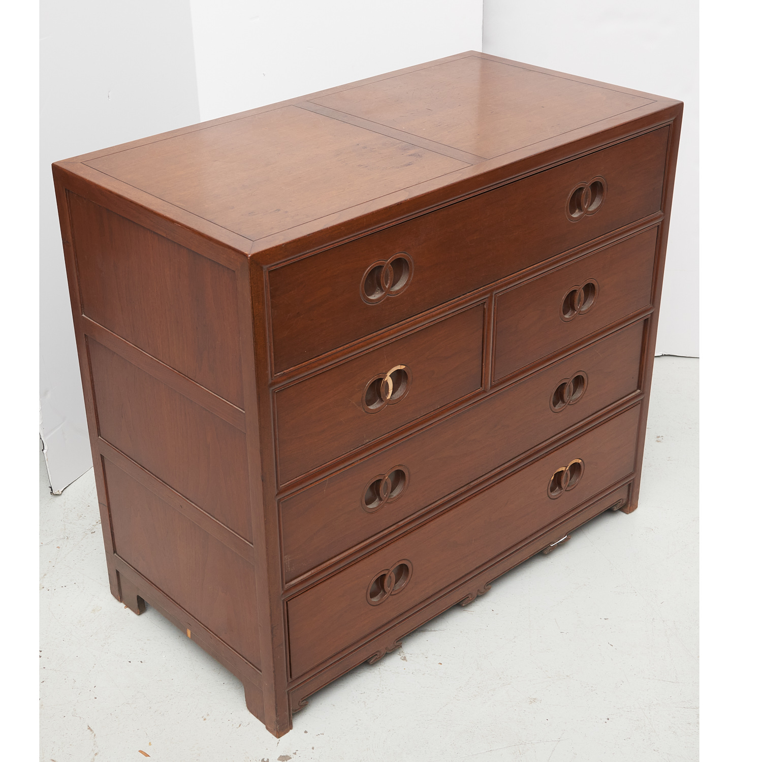 MICHAEL TAYLOR FOR BAKER CHEST