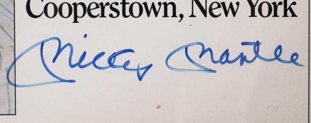 MICKEY MANTLE SIGNED 8X10 HOF