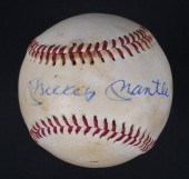 MICKEY MANTLE SIGNED BASEBALLB