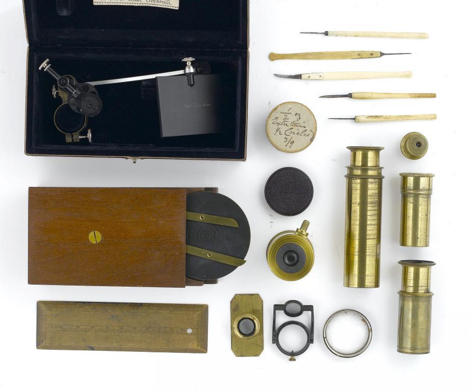 MICROSCOPY. A SMALL COLLECTION OF