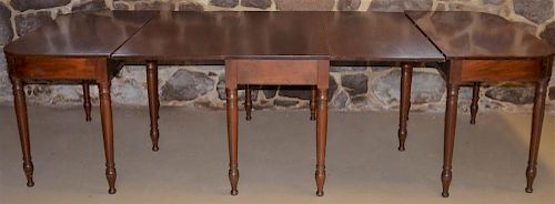 MID 19TH C. PA MAHOGANY DINING