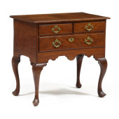 MID-ATLANTIC QUEEN ANNE WALNUT