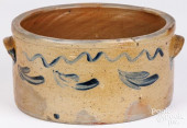 MID-ATLANTIC STONEWARE CAKE CR