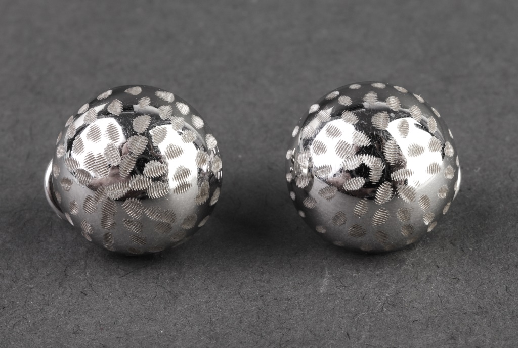 MID-CENTURY MODERN 18K WHITE GOLD