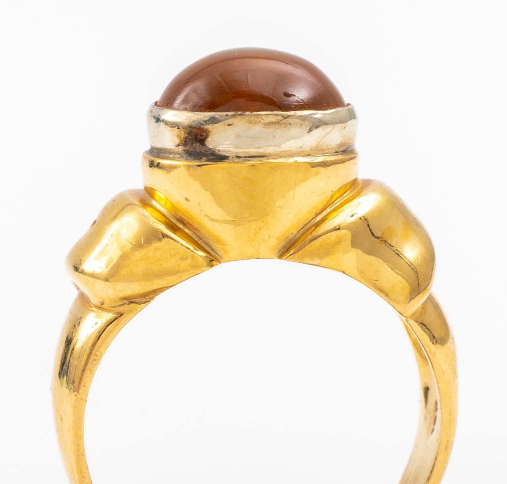 MID-CENTURY MODERN 18K YELLOW