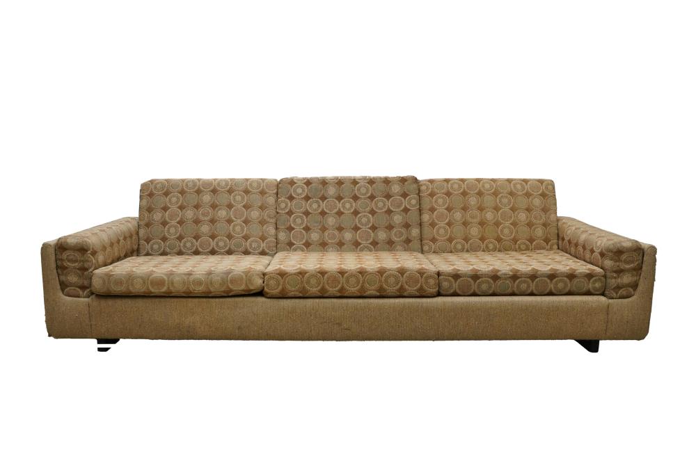 MID-CENTURY MODERN