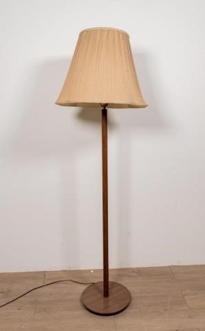 MID CENTURY MODERN DANISH TEAK