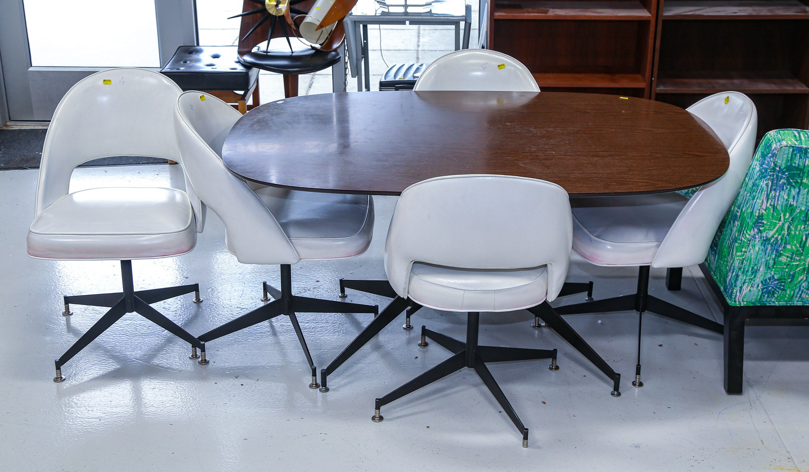 MID-CENTURY MODERN DINING TABLE &