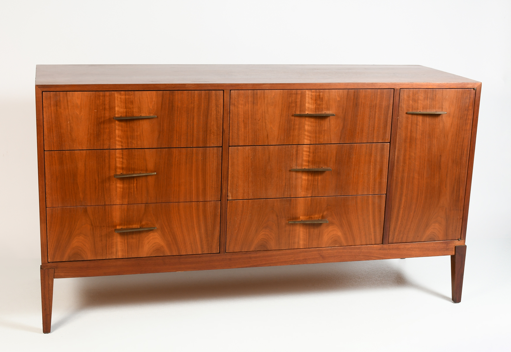 MID-CENTURY MODERN ELEGETTE