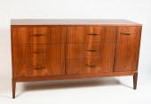 MID-CENTURY MODERN ELEGETTE WA