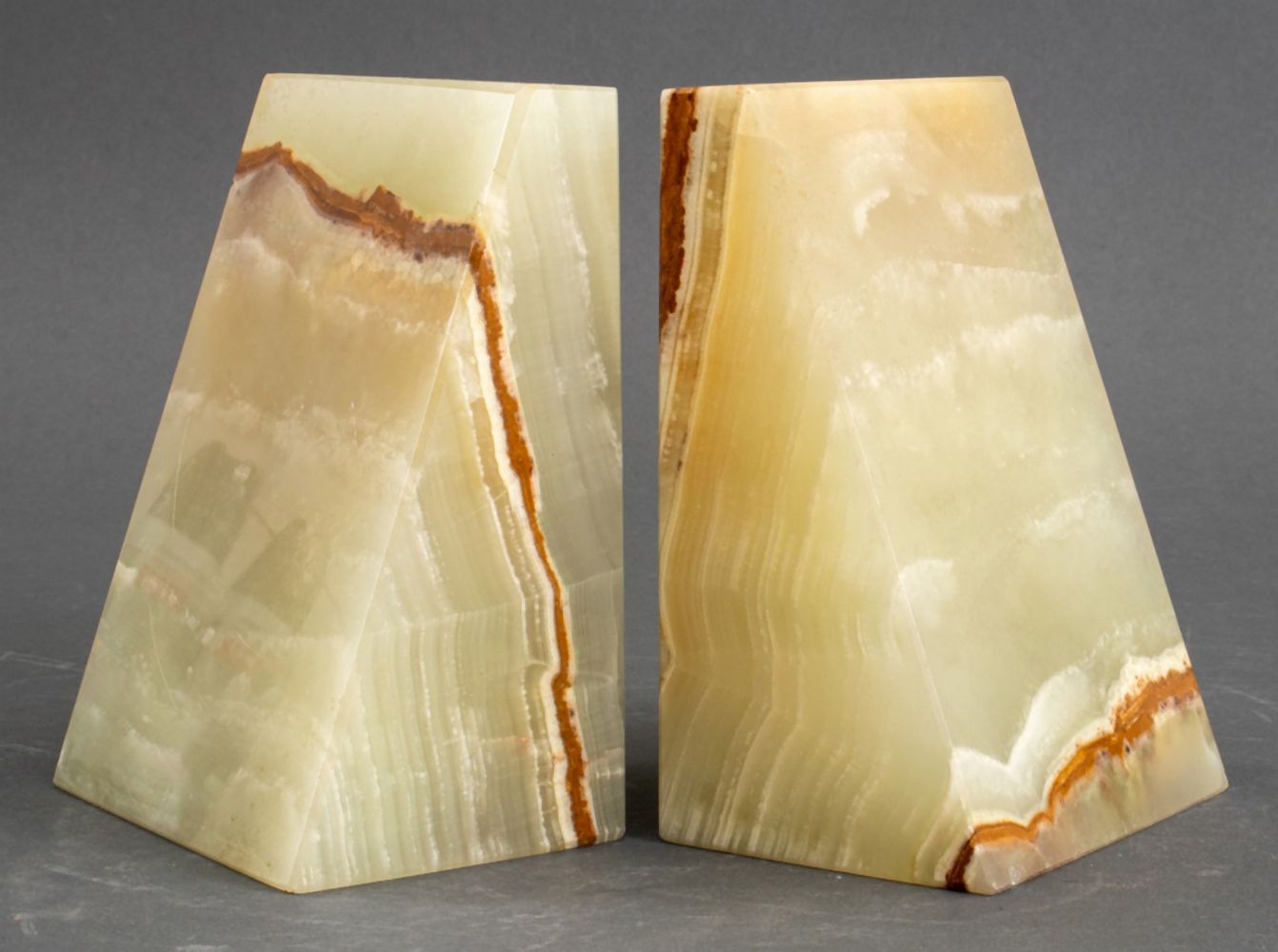 MID-CENTURY MODERN ONYX BOOKEND,