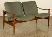 MID CENTURY MODERN SETTEE ATTR