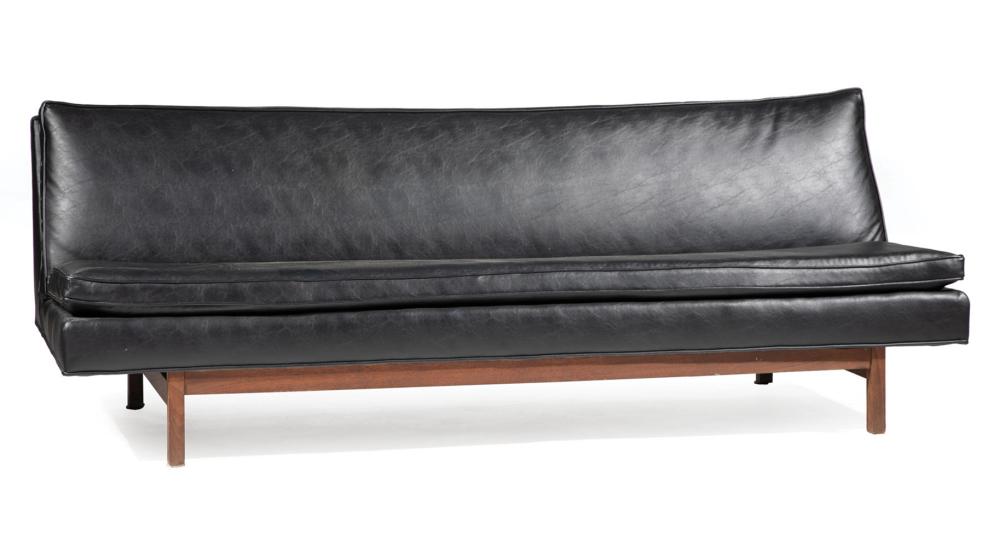 MID-CENTURY MODERN