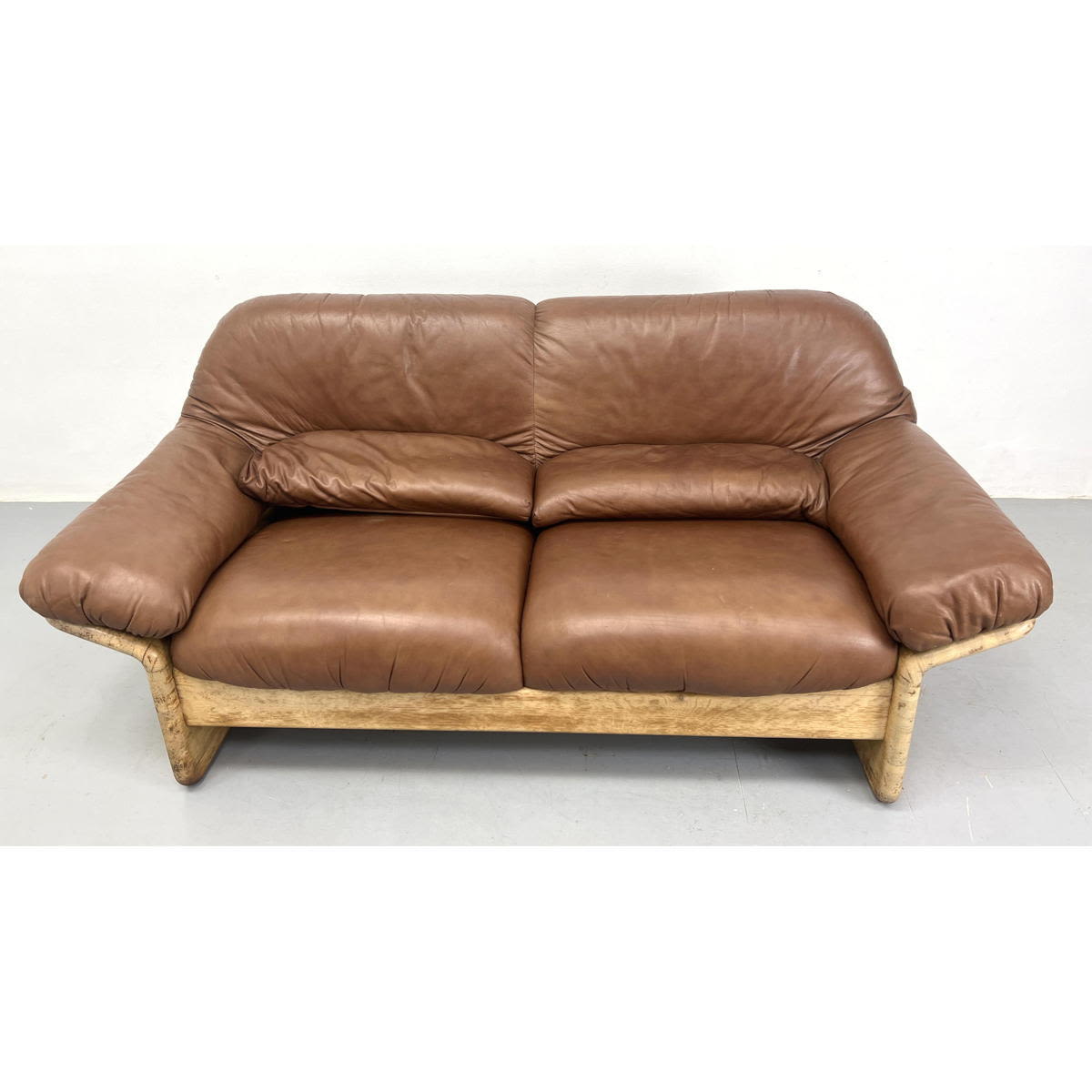 Mid Century Modern Solid oak base