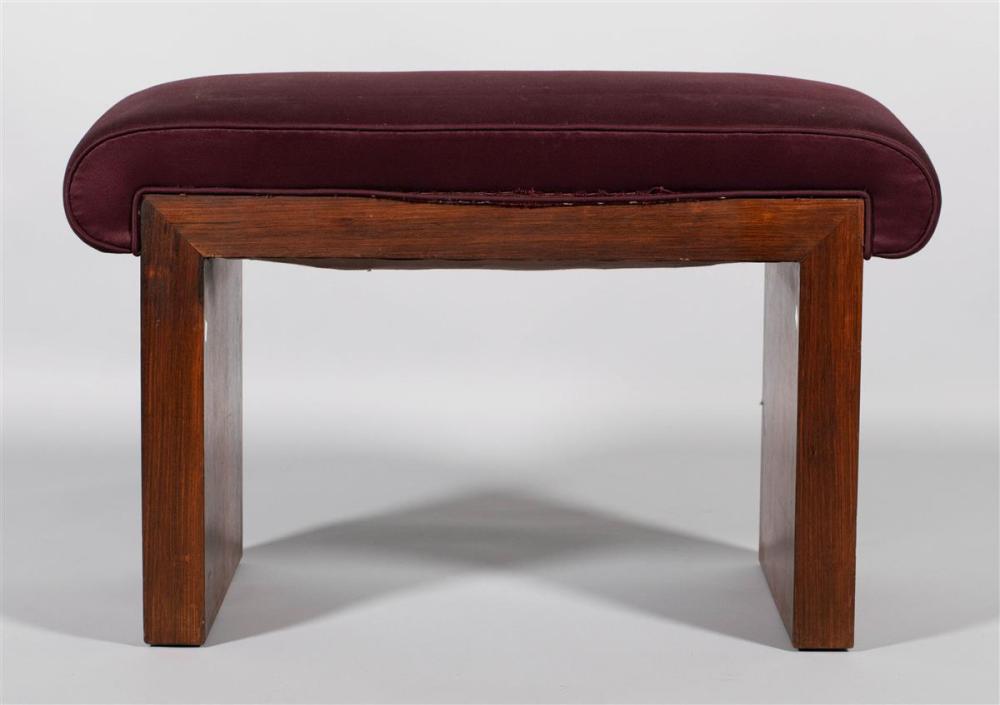 MID-CENTURY MODERN STYLE