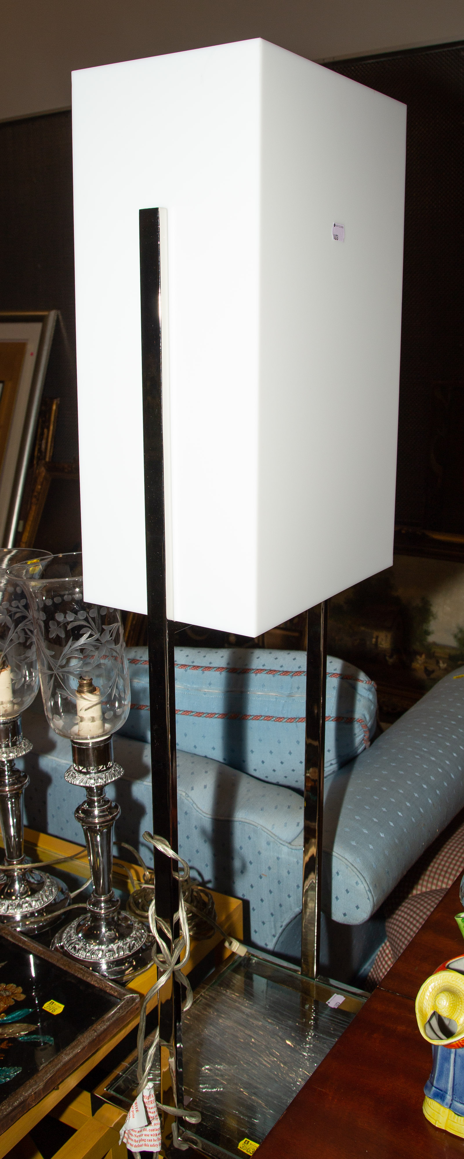 MID CENTURY MODERN STYLE LAMP TABLE