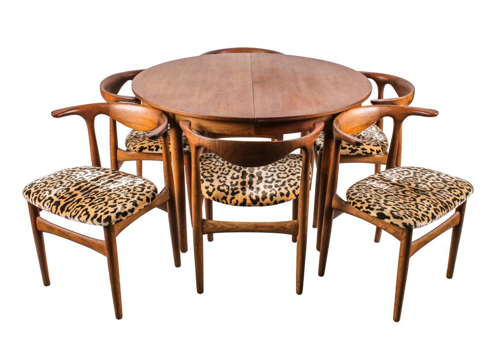 MID-CENTURY MODERN TEAK DINING