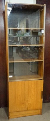 MID-CENTURY MODERN TEAK DISPLA