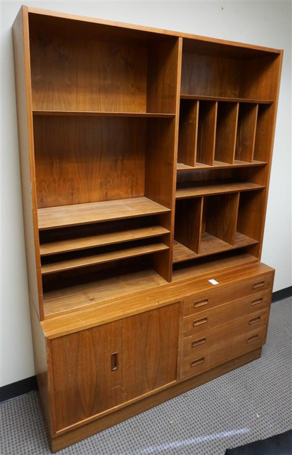 MID-CENTURY MODERN TEAK SIDE