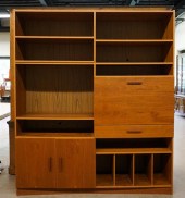 MID-CENTURY MODERN TEAK VENEER