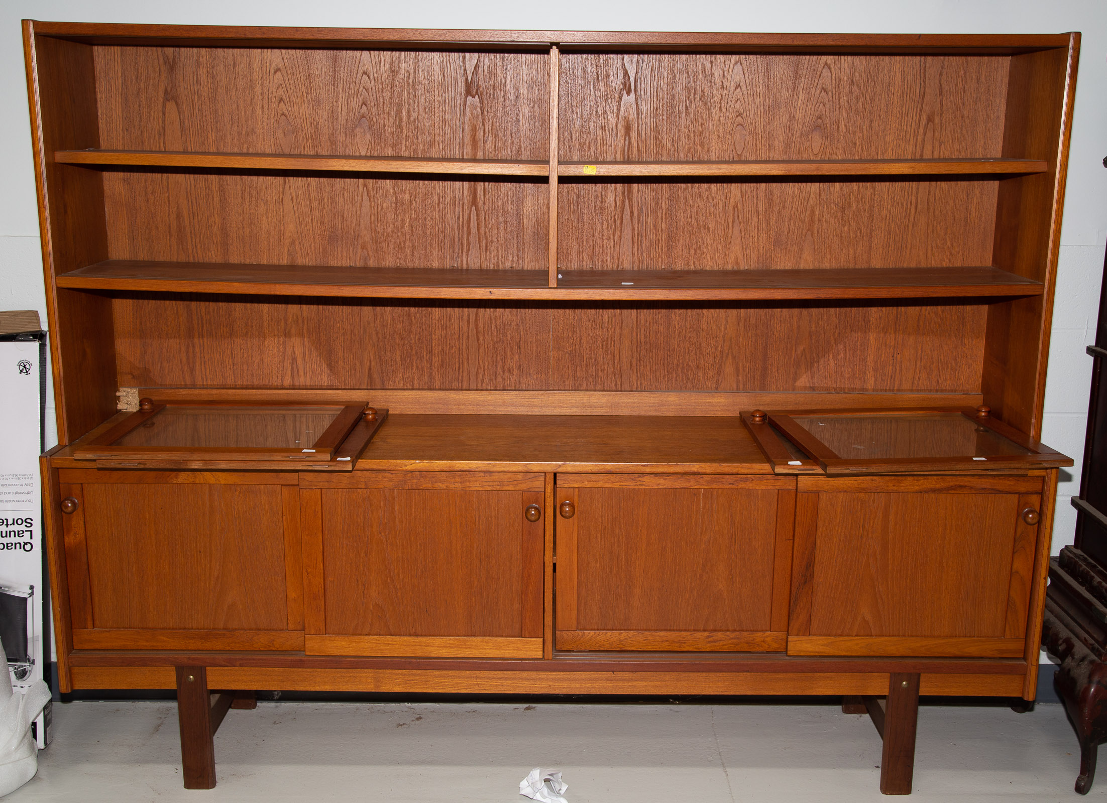 MID CENTURY MODERN WALL UNIT