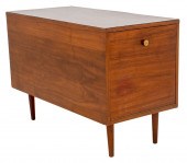 MID-CENTURY MODERN WALNUT VENE