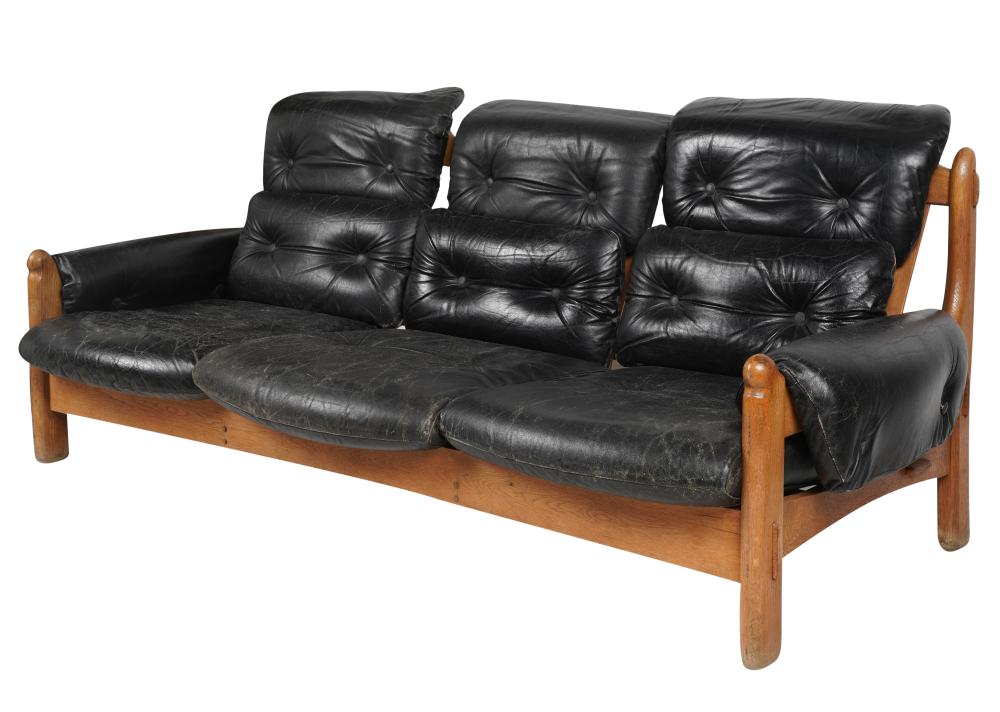 MID-CENTURY SAFARI-STYLE