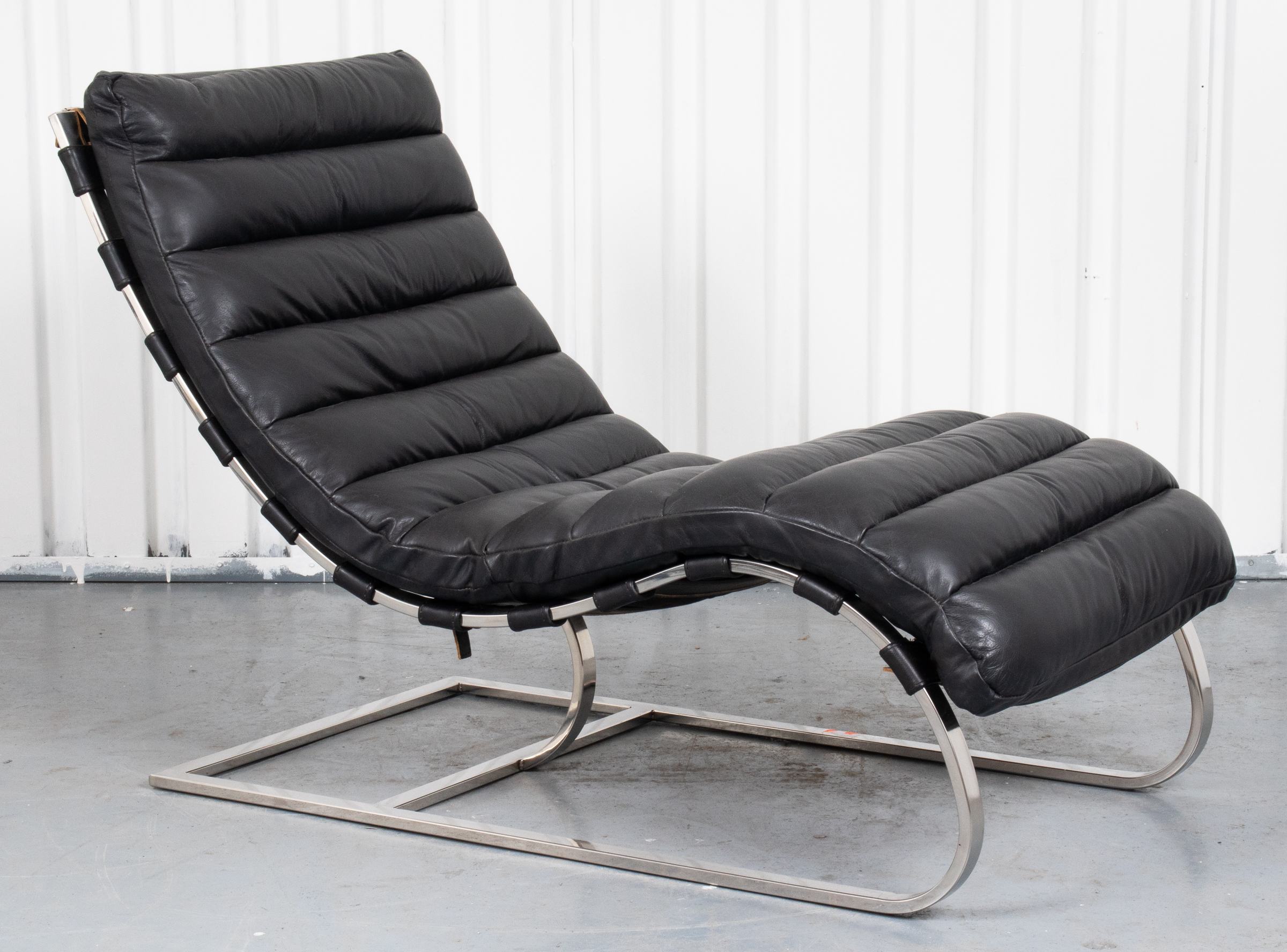 MID-CENTURY STYLE OVIEDO LEATHER