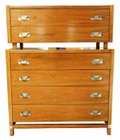 MID-CENTURY TUNG-SI CHEST ON C