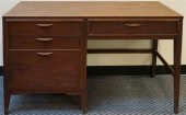 MID-CENTURY WALNUT LAMINATE DE