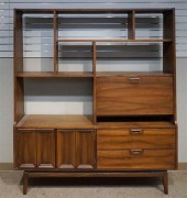 MID-CENTURY WALNUT SIDE CABINE