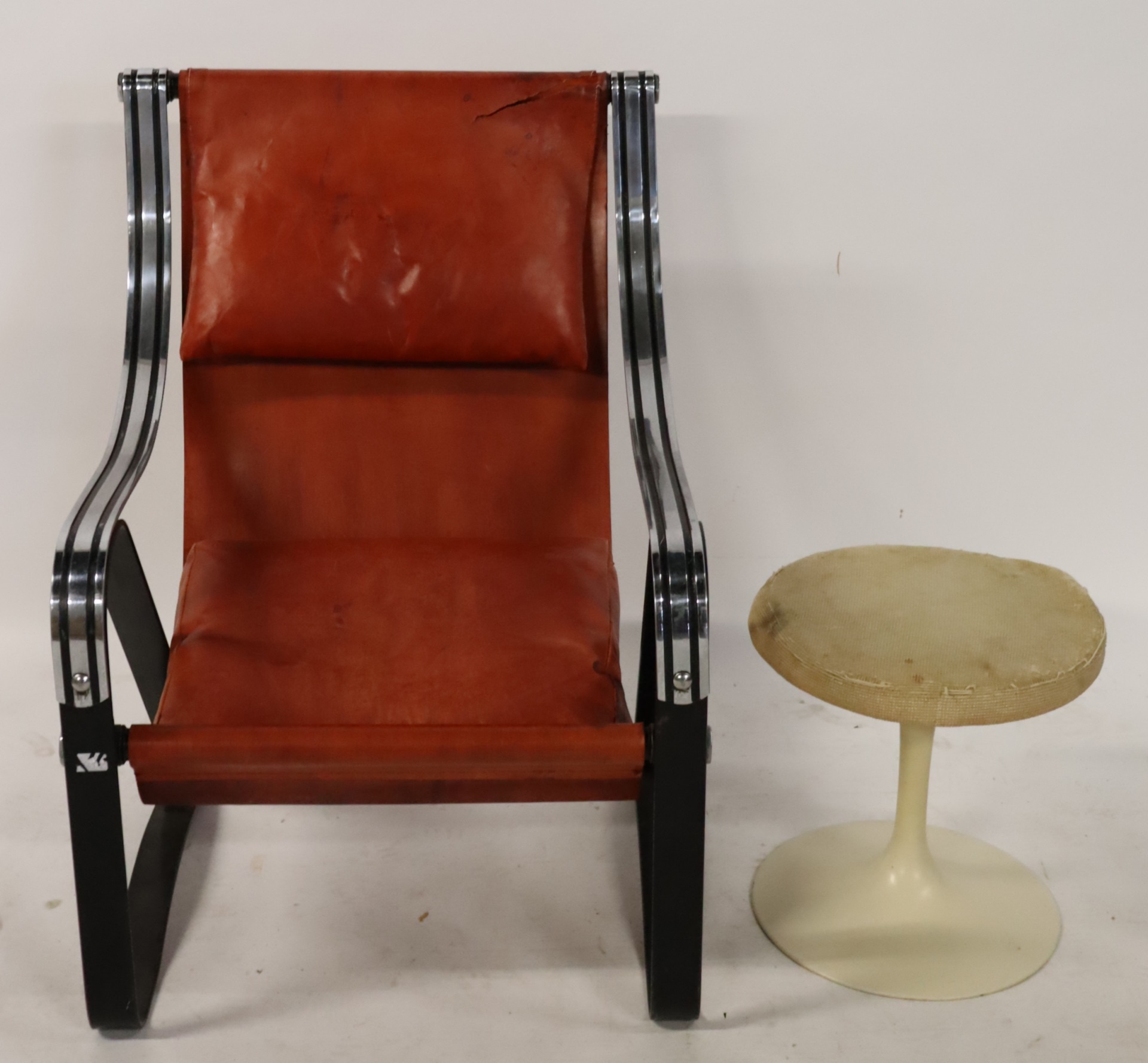 MIDCENTURY FURNITURE GROUPING. To